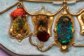 « Hummingbird Necklace », Harry Emanuel, 1865 collier