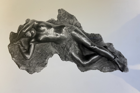 Herbert Ward, Femme allongée ou L'Afrique endormie sculpture femme allongée